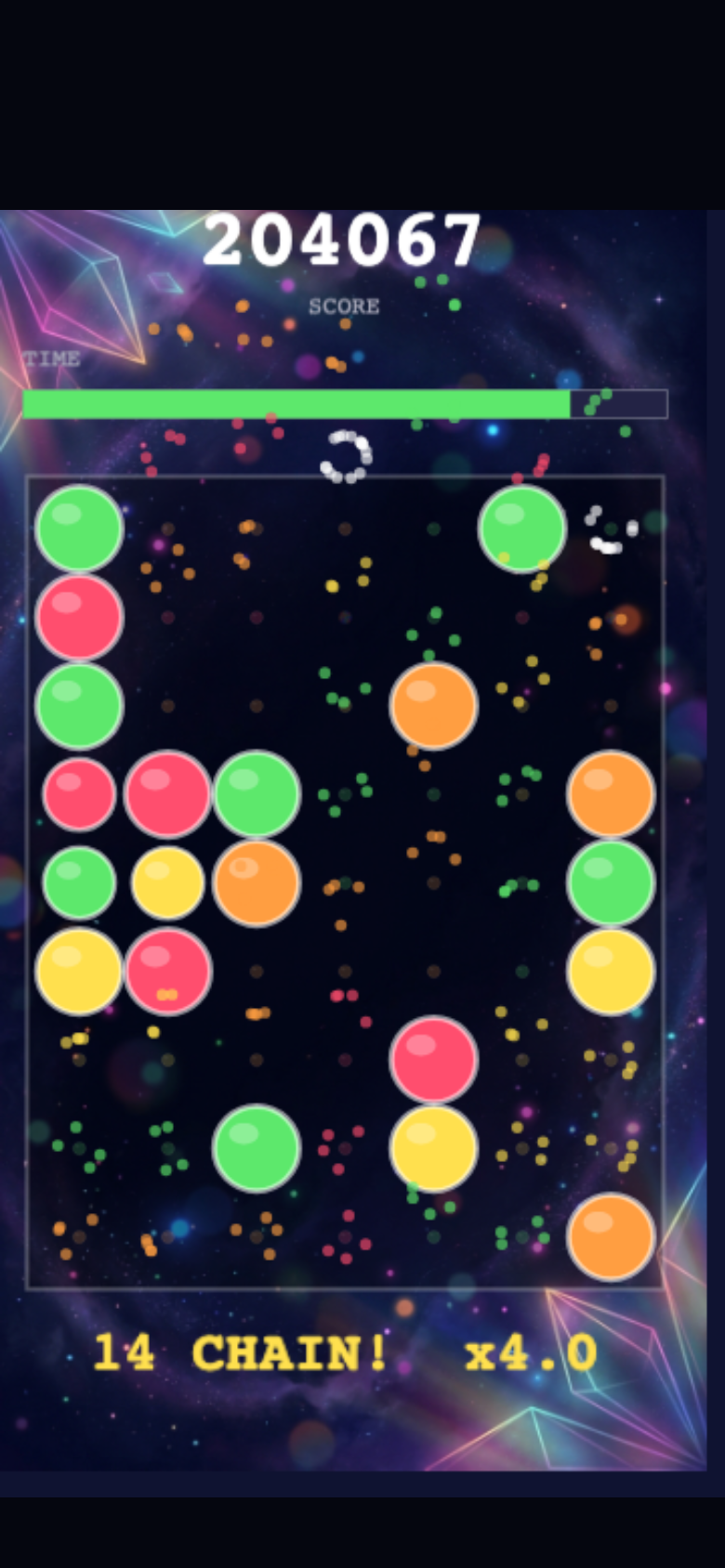 プリズムシフトのプレイ画面。連鎖が成立すると倍率が乗ってスコアが一気に伸び、終盤の高速補充が緊張感を高める
